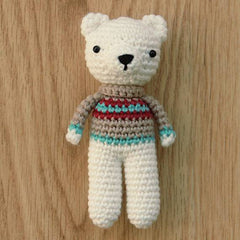 Free Polar Bear Crochet Amigurumi Pattern Ground Picture