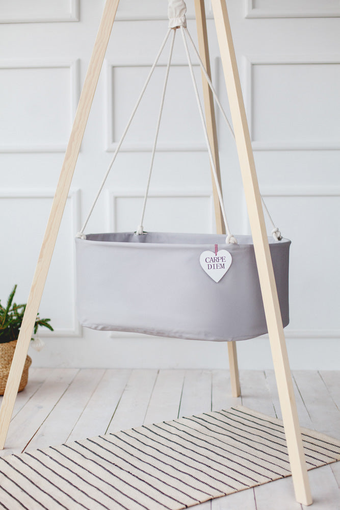 hanging bassinet stand