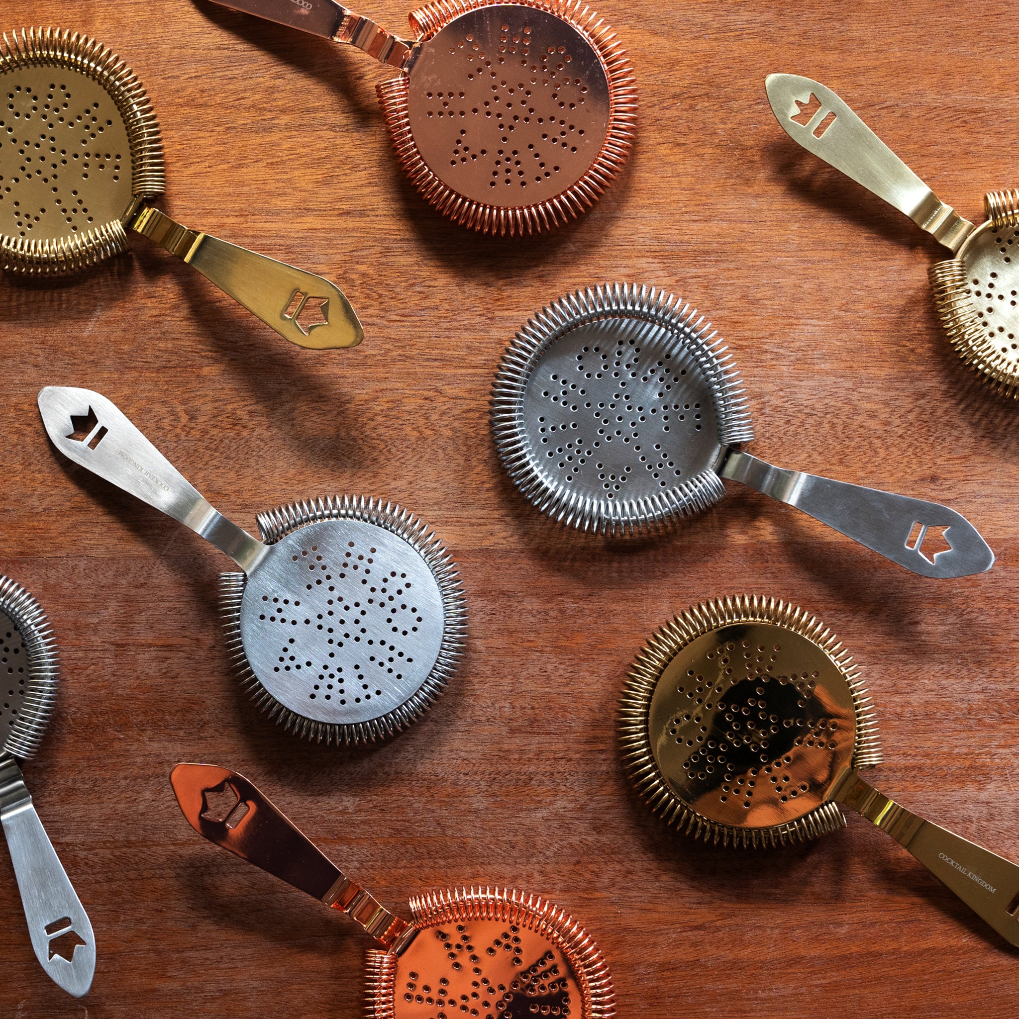 LARGE ANTIQUE-STYLE COCKTAIL STRAINER / GOLD-PLATED