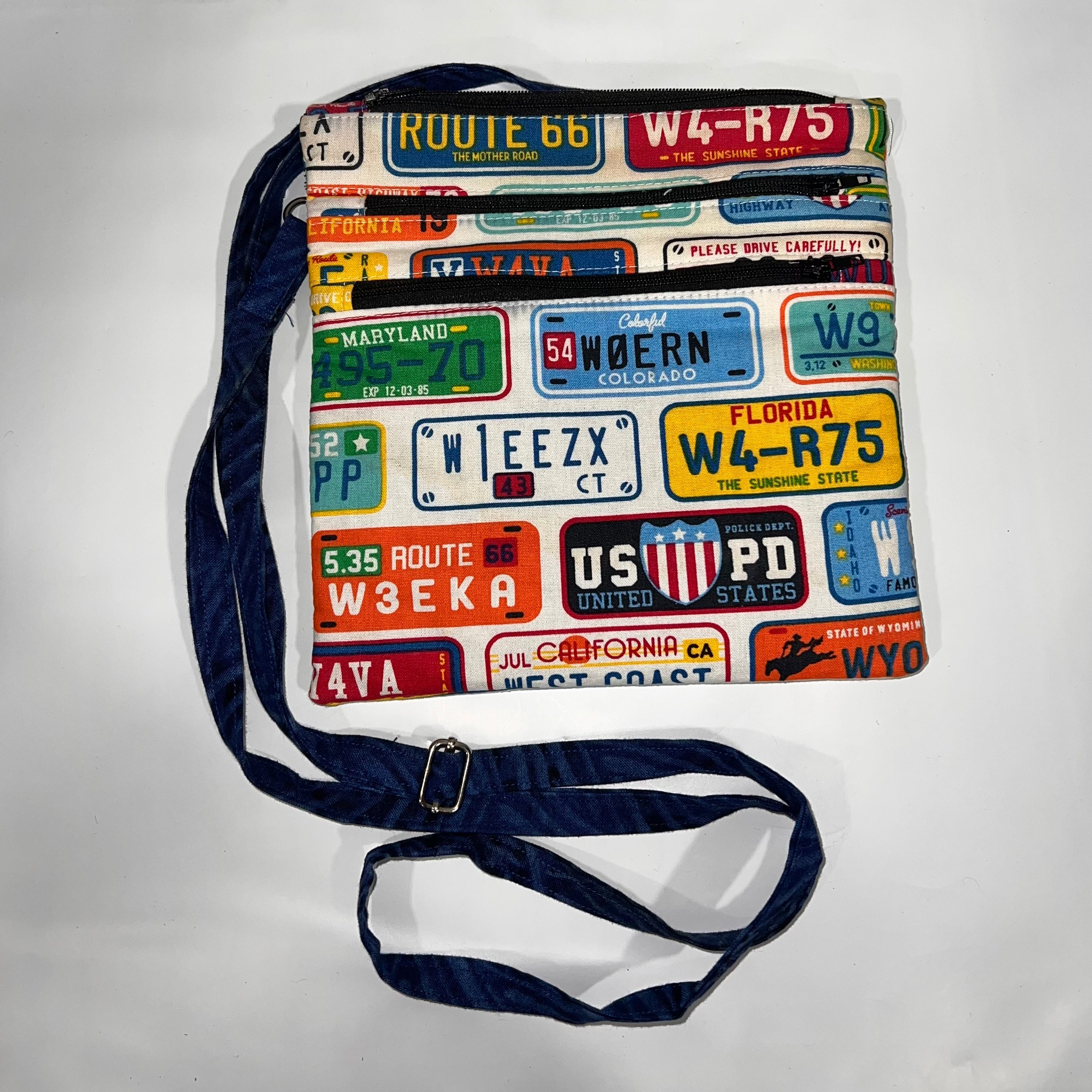 Holly Hobo Bag Kit by Sallie Tomato - Quiltfolk