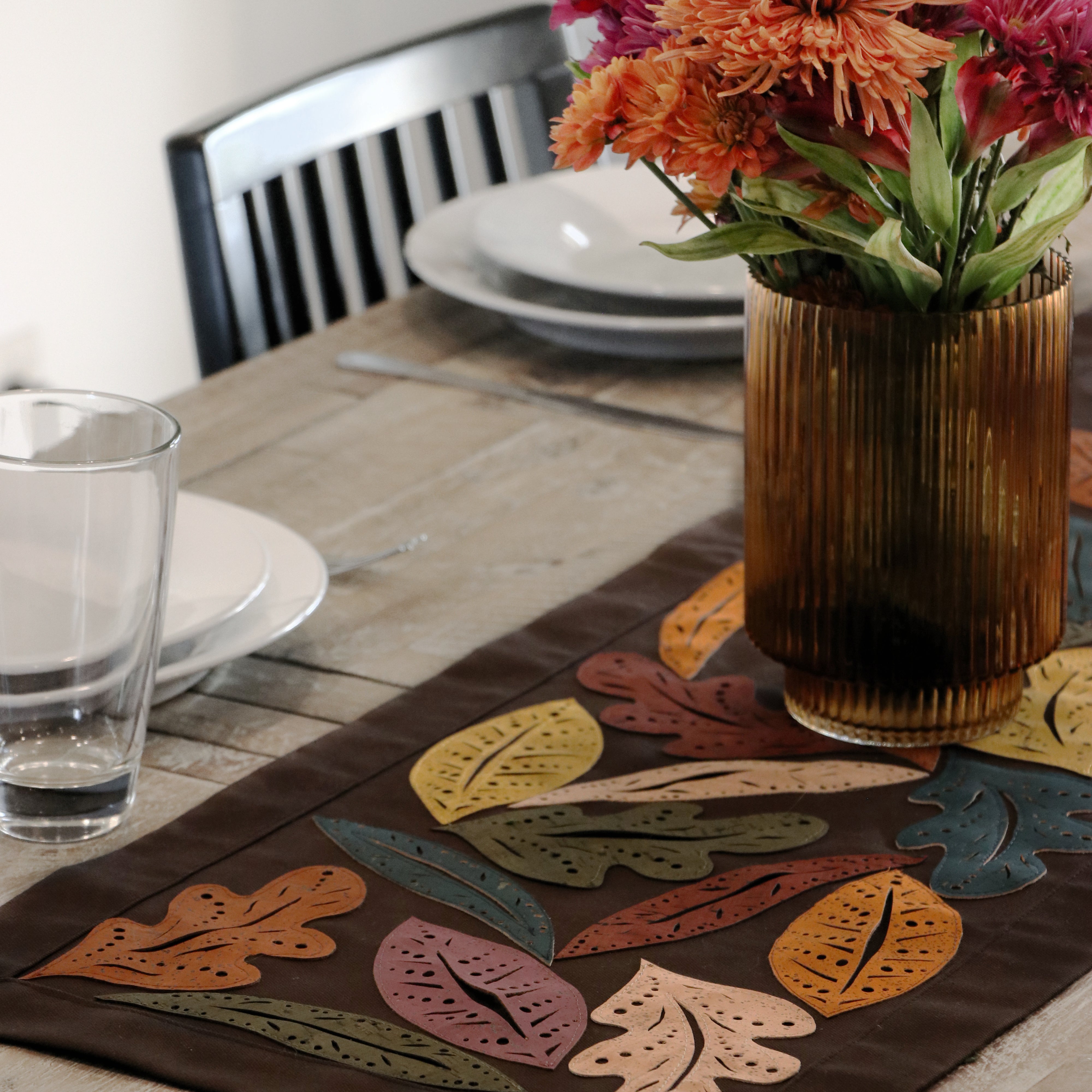 Free Fall Pattern: Fall Leaves Table Runner! | Sallie Tomato Instant D