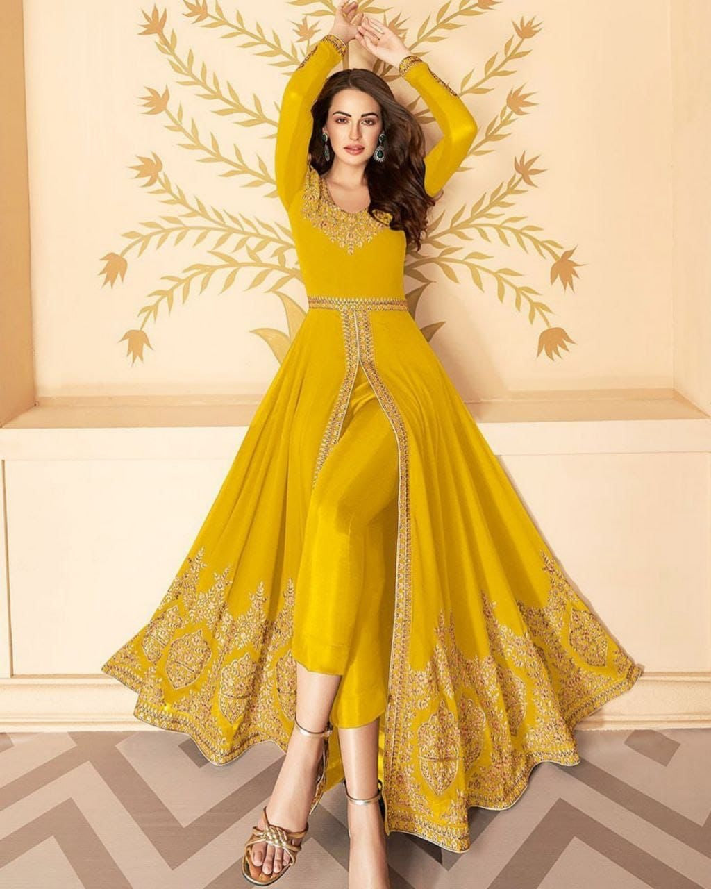 New velvet Designer Party Wear Look Gowns Dupatta Ready To Wear Set –  Prititrendz