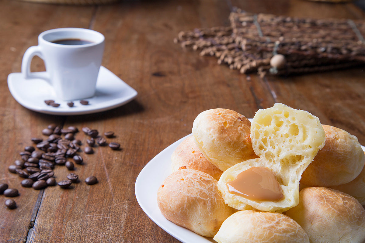 Small cheese buns on a plate