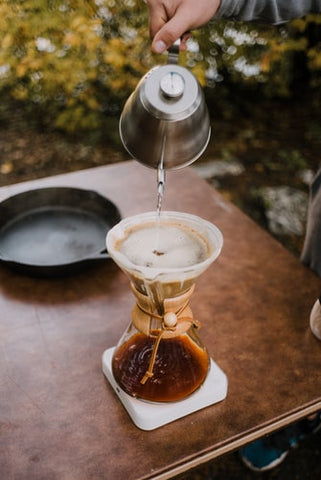 pouring kettle filter coffee