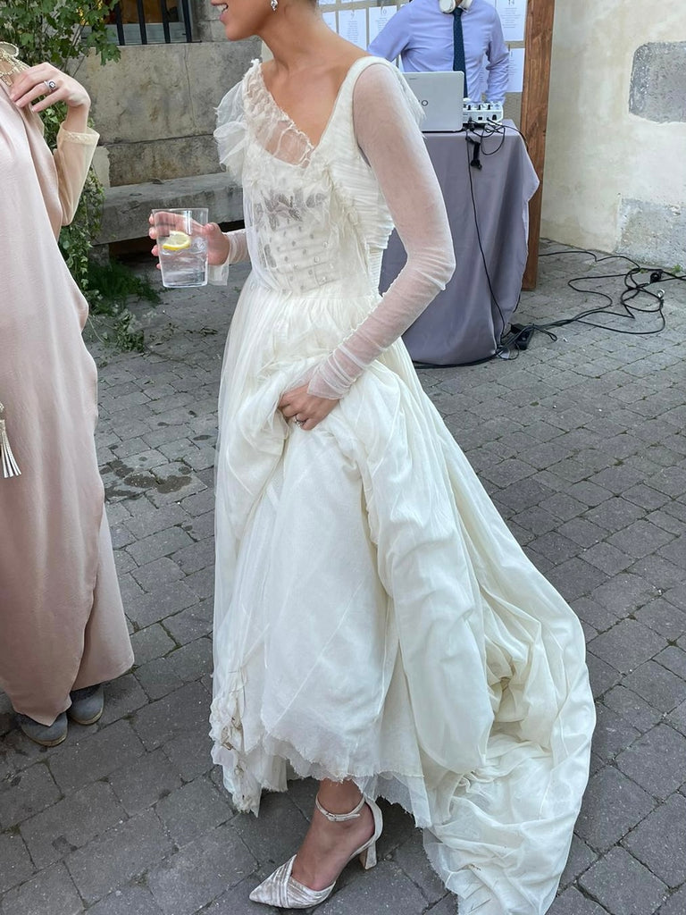 Bride with Tilda 5 Ivory shoes