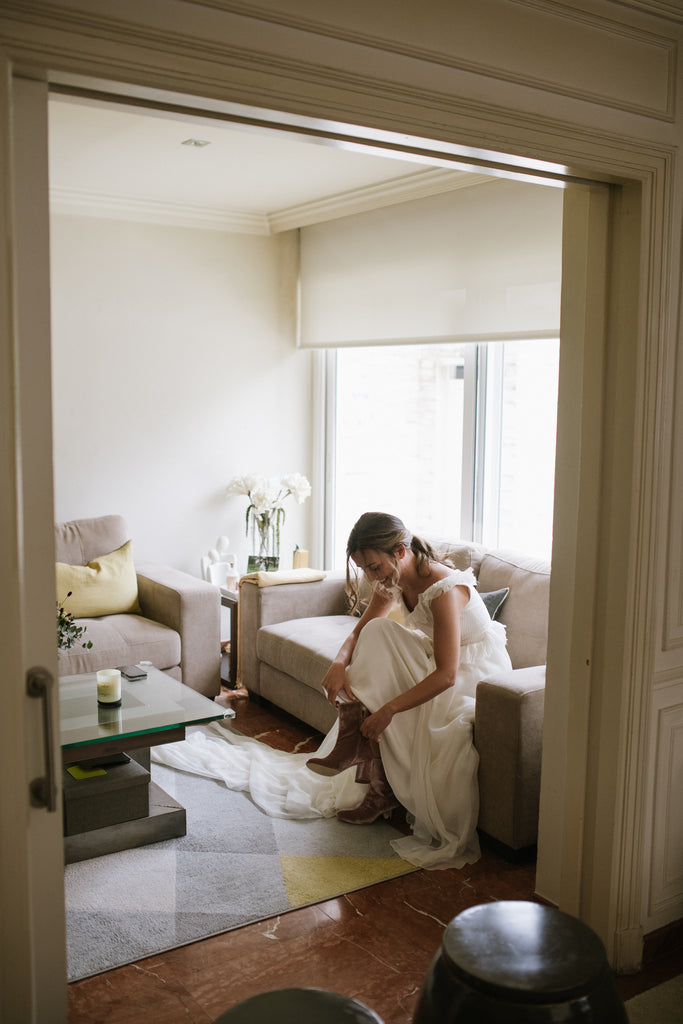 Petite amie à la maison