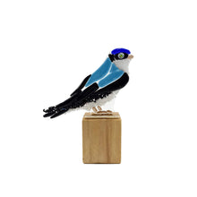 Upload image to gallery viewer, Manglera swallow, glass bird figure