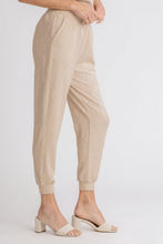 Load image into Gallery viewer, Umgee Diamond Knit Jogger Pants in Oatmeal
