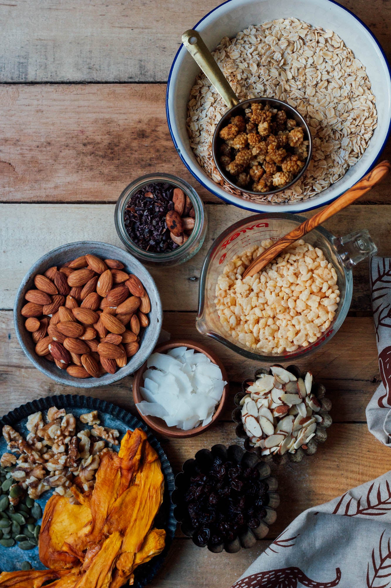 oats, dried fruit, nuts