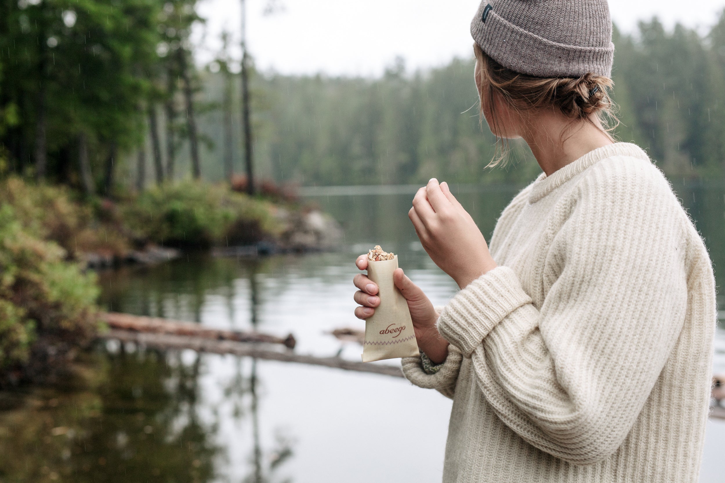 abeego-snack-canoe-trip-