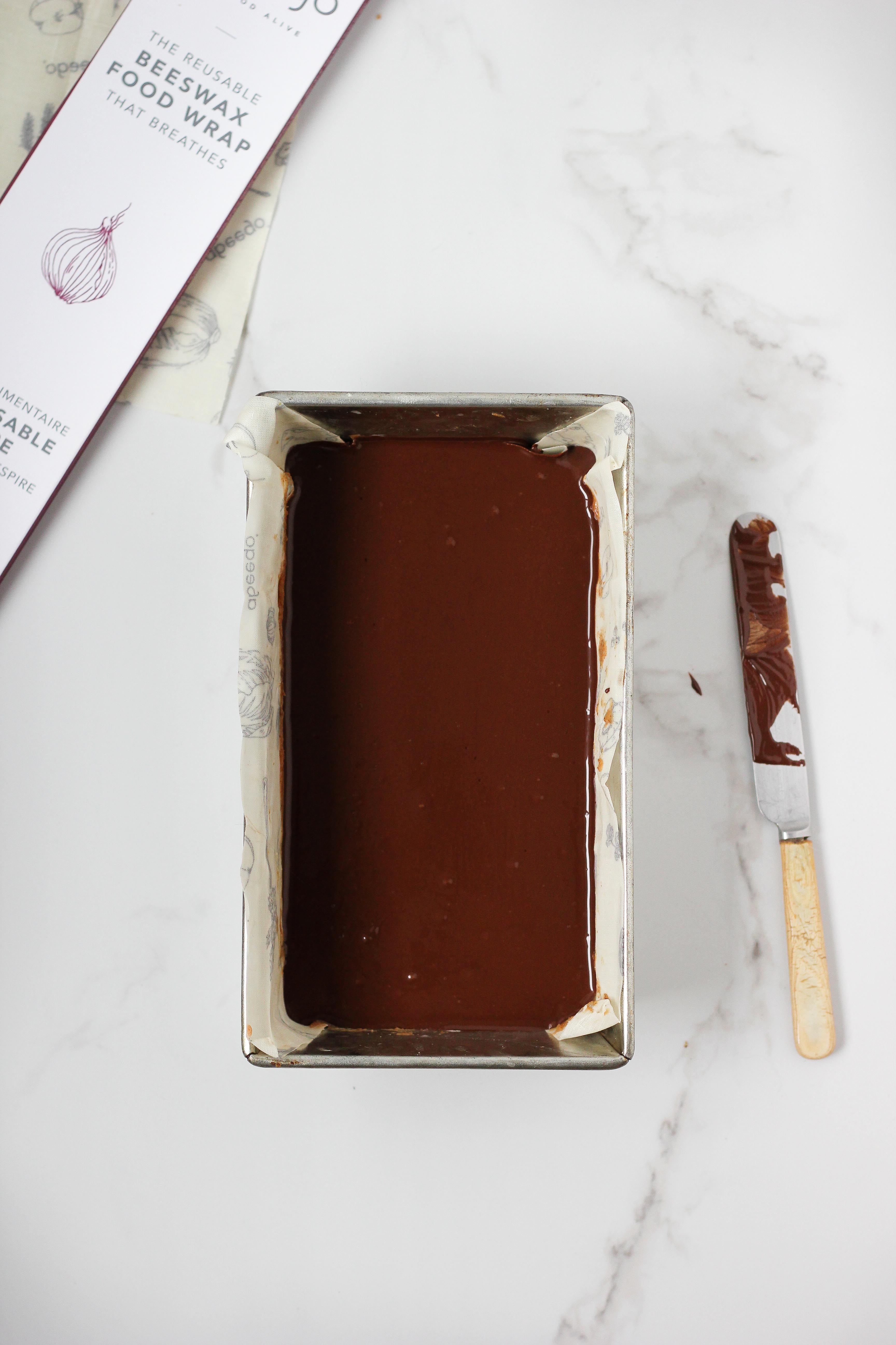 raw caramel slice pan lined with beeswax wrap | Abeego