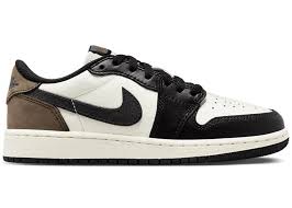 Jordan 1 Retro Low OG Mocha (GS)