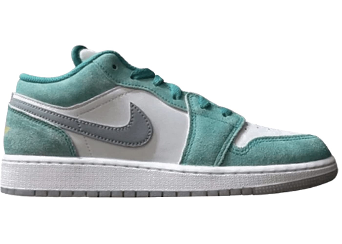 Jordan 1 Low New Emerald (GS) – YankeeKicks Online