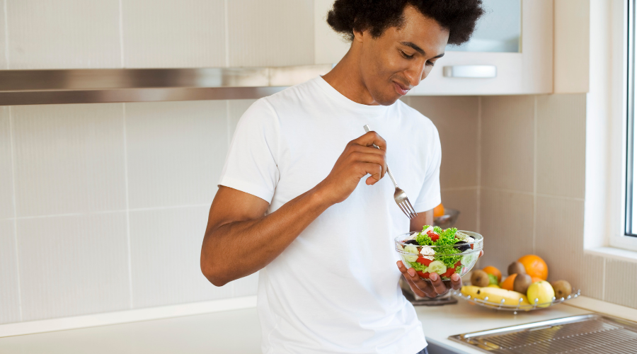 Maintain a balanced meal can improve a man's health and performance.