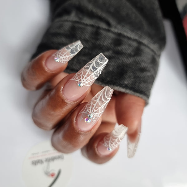 Create chic nail styles with TGB's 10-piece Lady Luxe gel polish