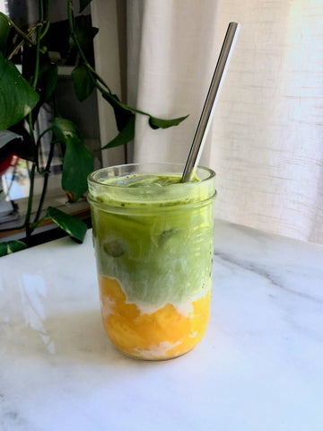 iced mango matcha latte using collagen powder 