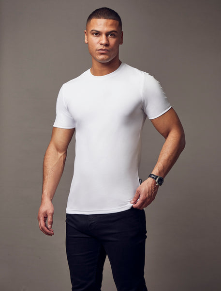 white t-shirts with fitted sleeves by Tapered Menswear