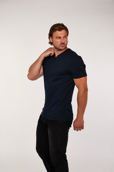 Best Fitting V-Neck T-Shirts for Men - Buyers Guide