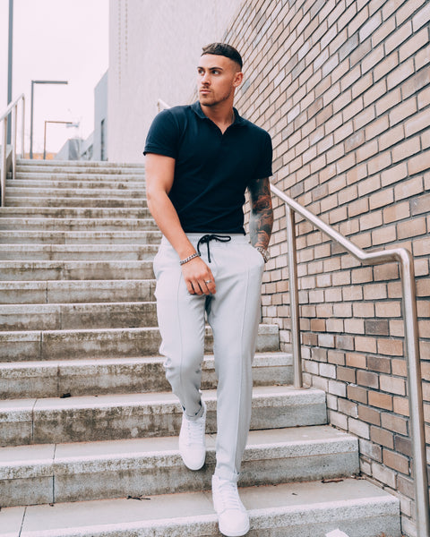 Navy polo shirt out fit ideas showing the best fitting navy polo shirts by Tapered Menswear