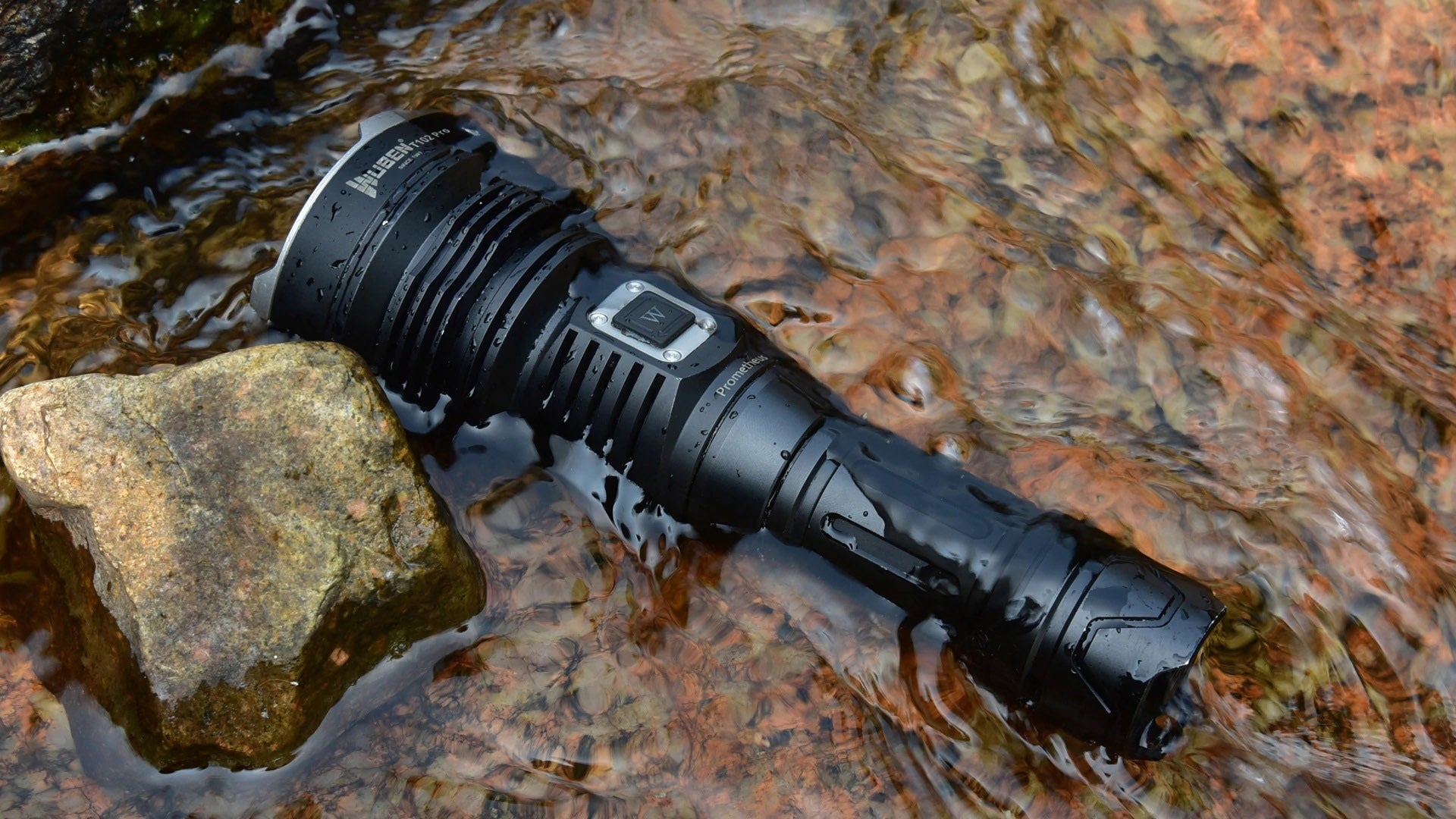 “Wuben t102 pro tactical flashlight in the water