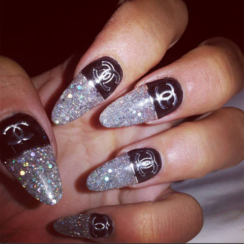 Lily Allen Cooper - Chanel Nails & Nail Art