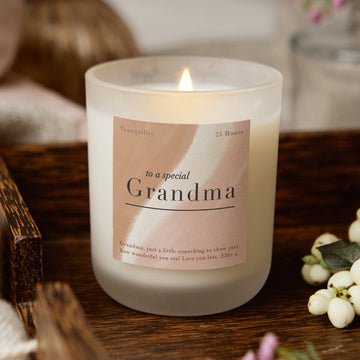 https://cdn.shopify.com/s/files/1/0281/0344/2480/products/grandma-christmas-gift-personalised-frosted-candle.jpg?v=1679668741&width=360