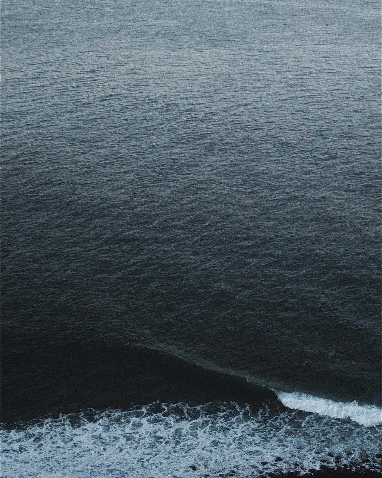 Vague surf dans l'océan