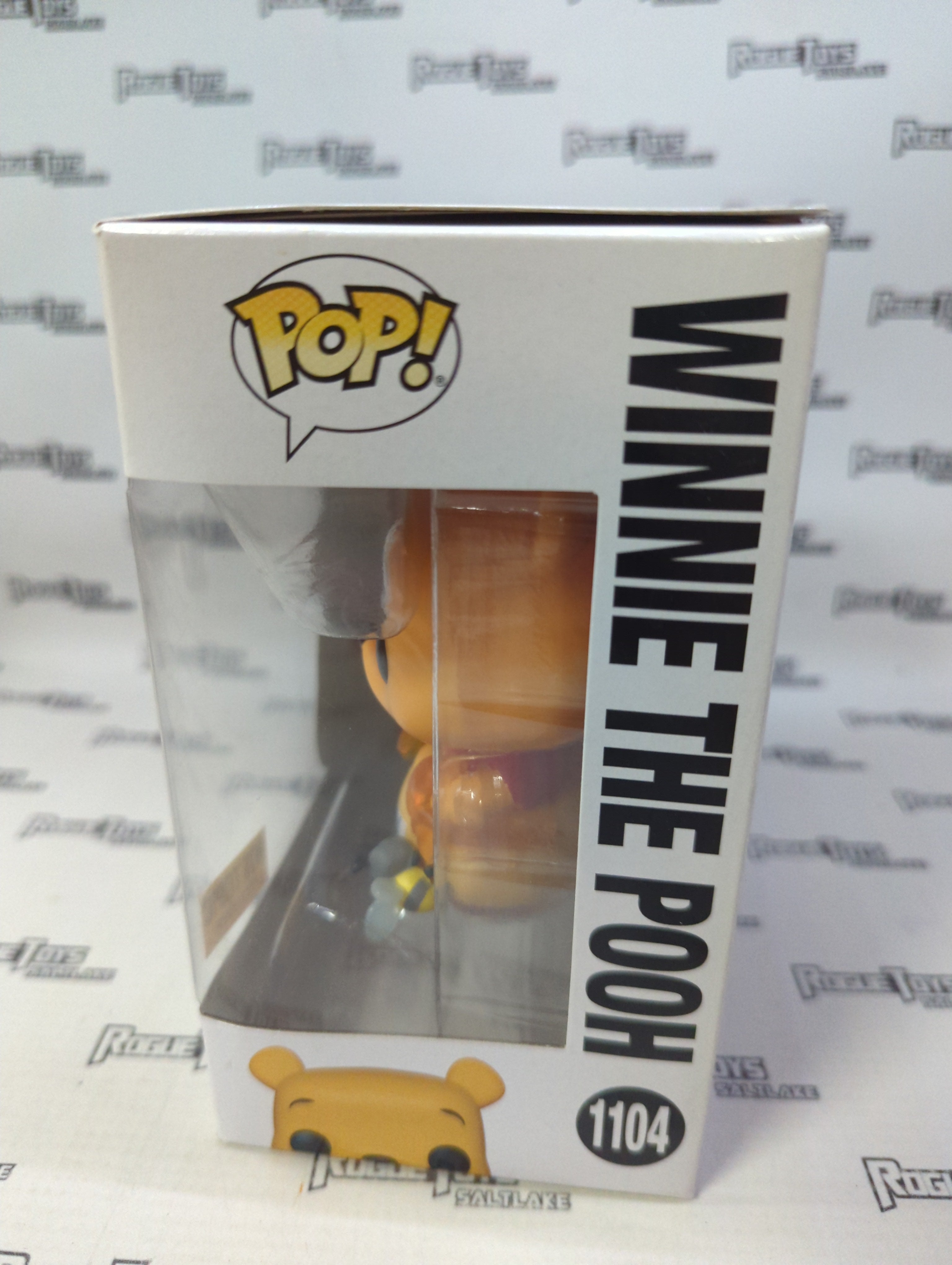 Funko POP!  Winnie the Pooh (Hot Topic Exclusive) 1104