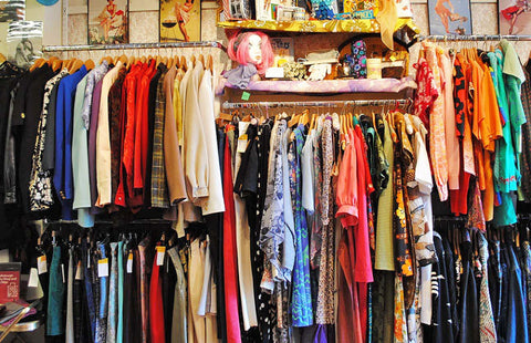 Las mejores tiendas de ropa usada en Santiago | The Loop Re-Store Noticias  blog