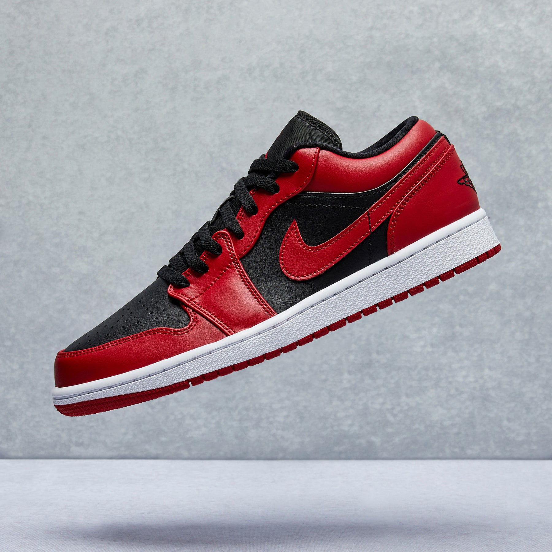 Jordan Air Jordan 1 Low Shoe | تسوق اون لاين ملابس، احذية، اكسسوارات في ...