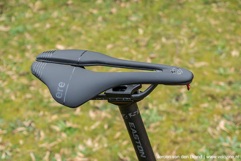 carbon saddle