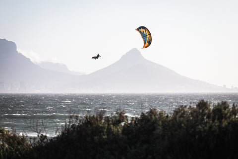 Ben Rootman megaloop in Cape Town. Kyle Cabano photo.