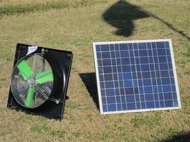 Solar-power-panels-greenhouse