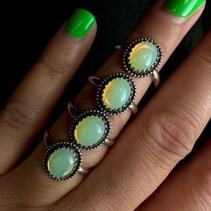 Small Uranium Glass Ring - Eye Want Jewelry