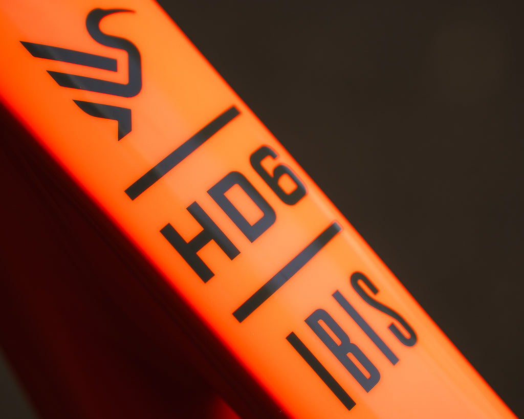 Ibis HD6 top tube logo