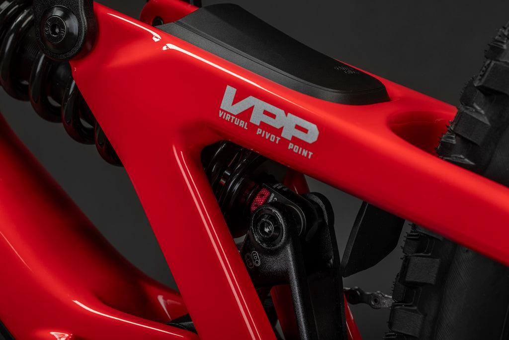 V10 8 gives 208mm of rear suspension travel