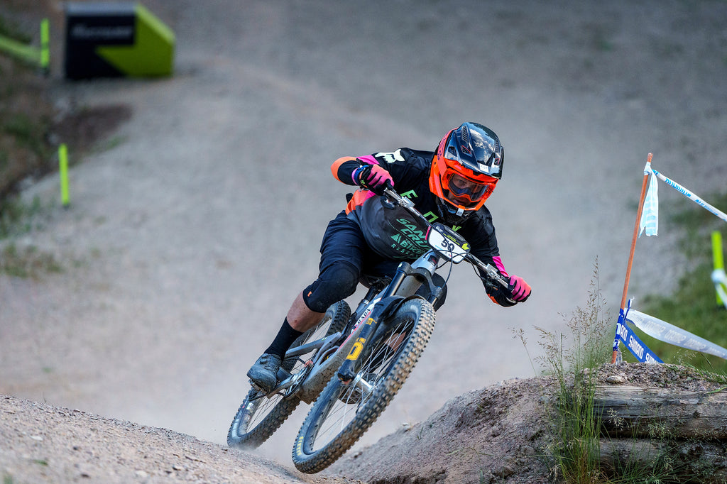 Mark Scott with laser focus in Leogang