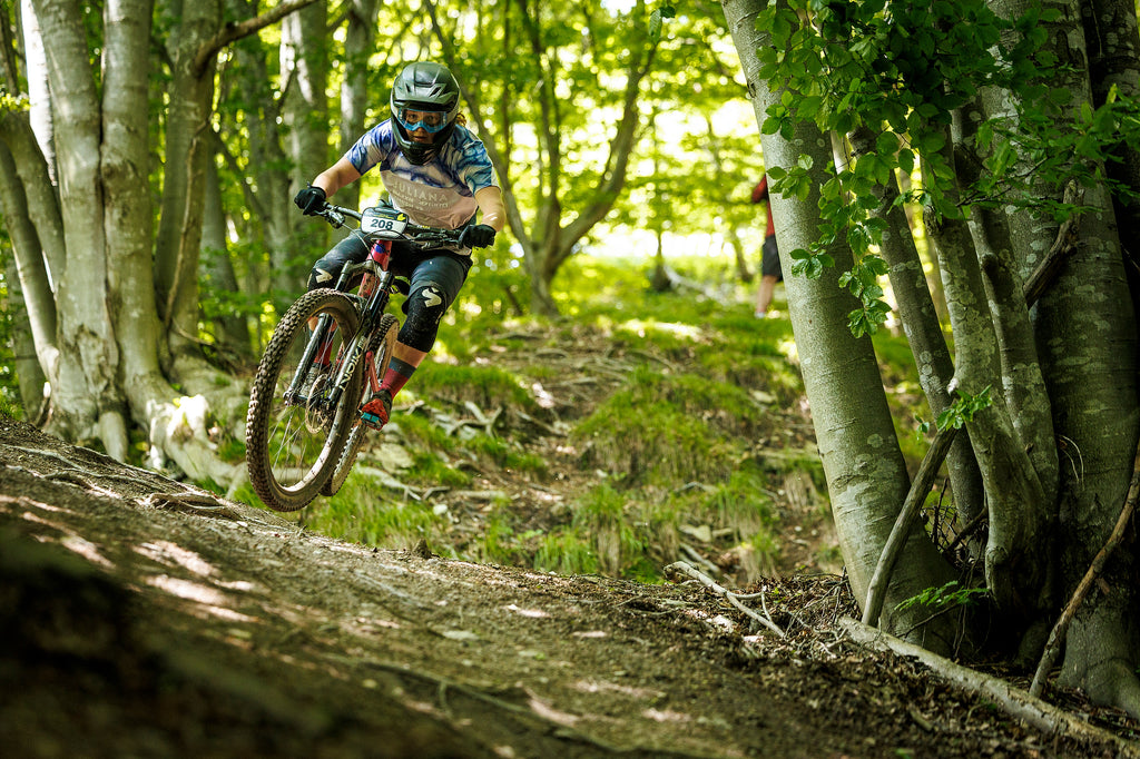 Polly Henderson mid race run in Pietra Ligure 