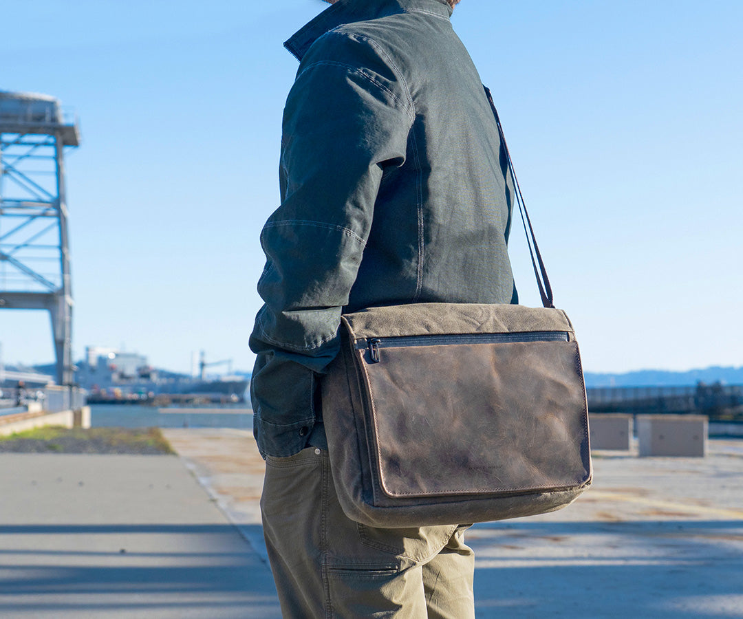 Shinjuku Messenger Bag