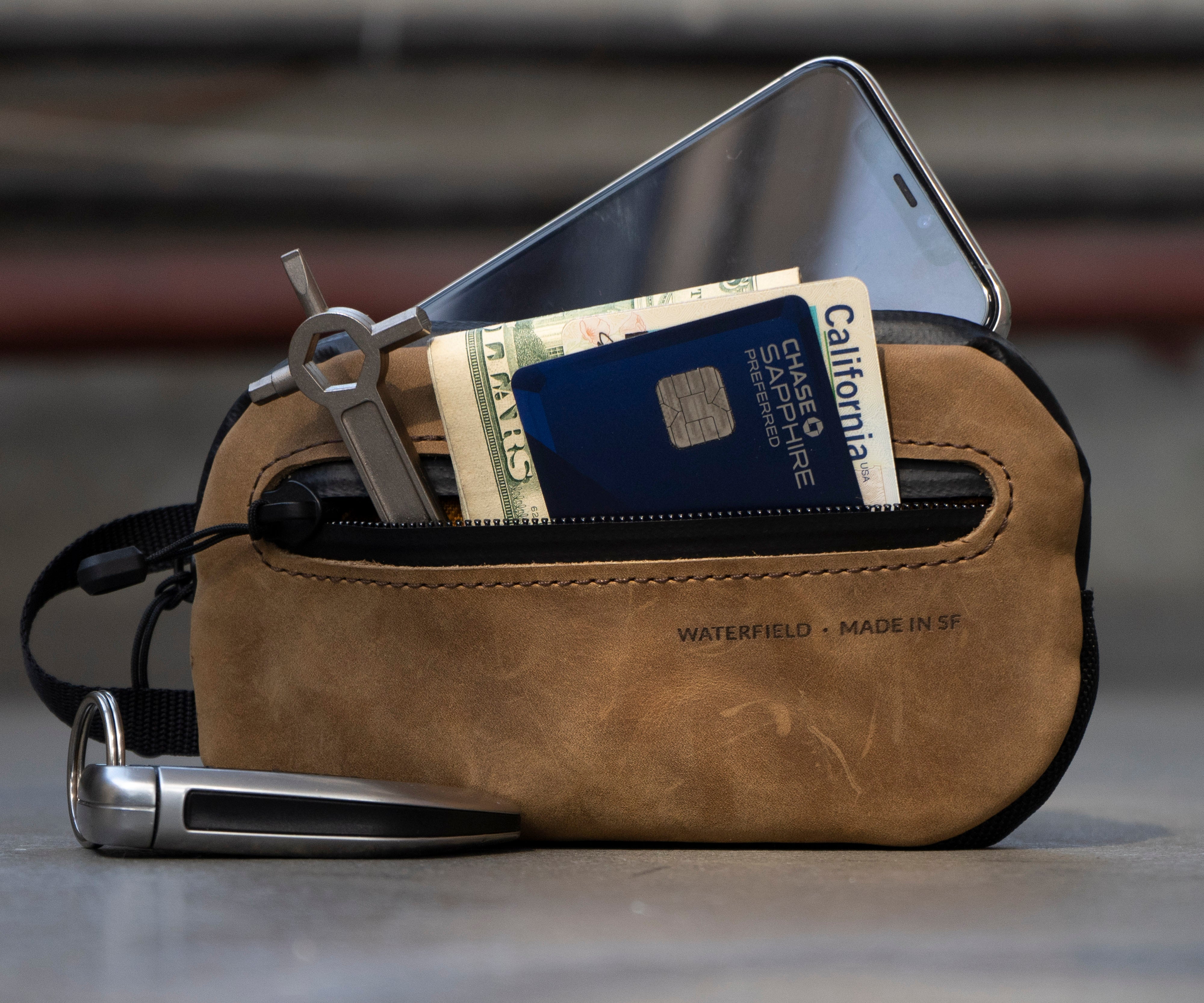 WaterField Designs introduces the ROG Ally Magnetic Case