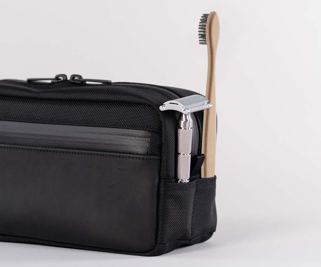 Toiletry case with Web