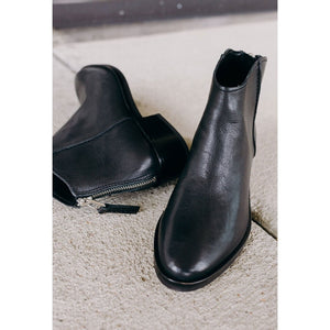 dolce vita tucker bootie black leather