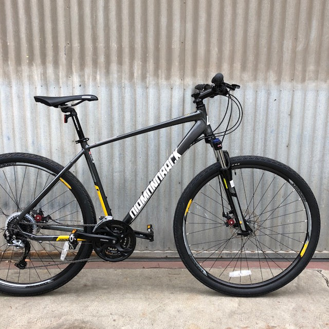 diamondback trace mountain bike