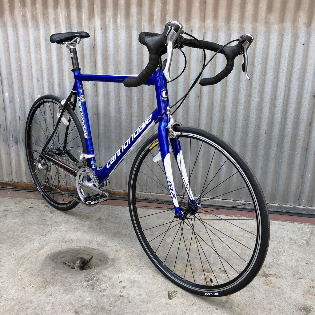 cannondale 6 road bike