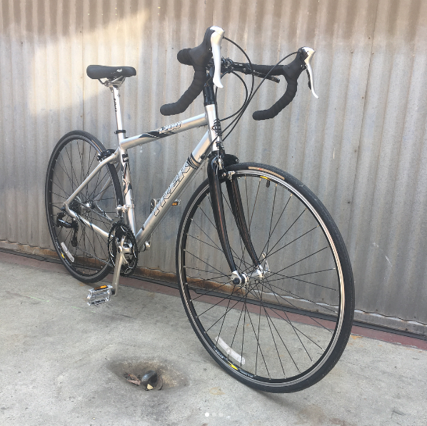 trek aluminum 1200 road bike