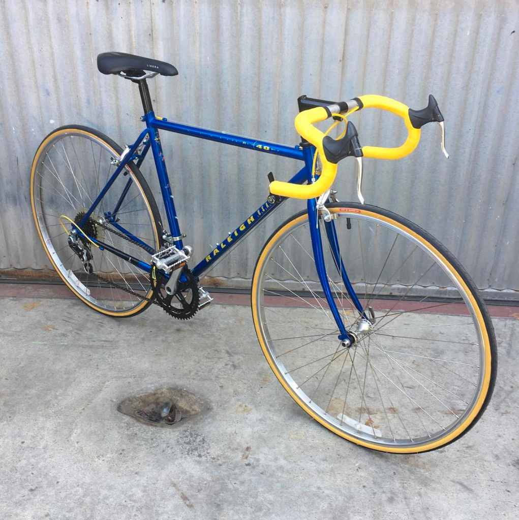 vintage raleigh road bike