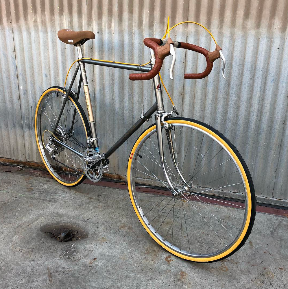 vintage fuji road bike