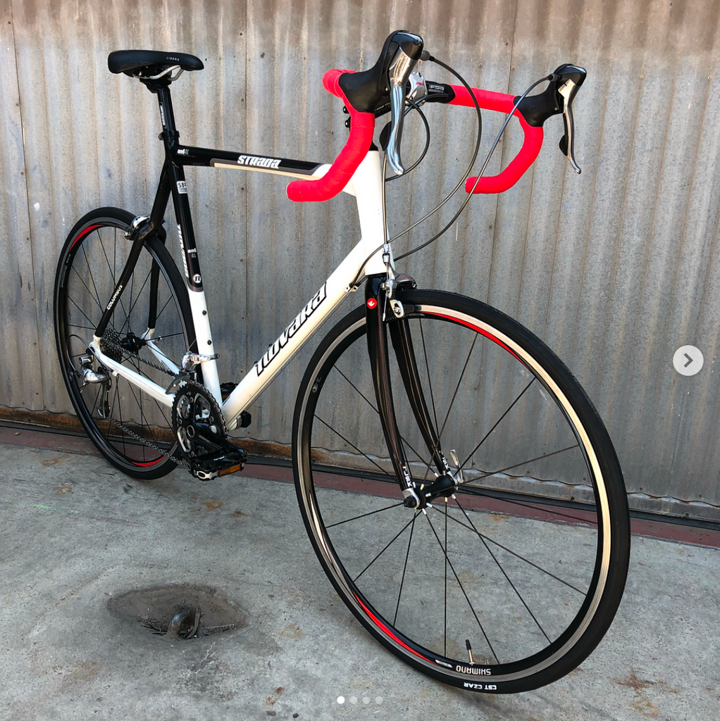 novara strada road bike