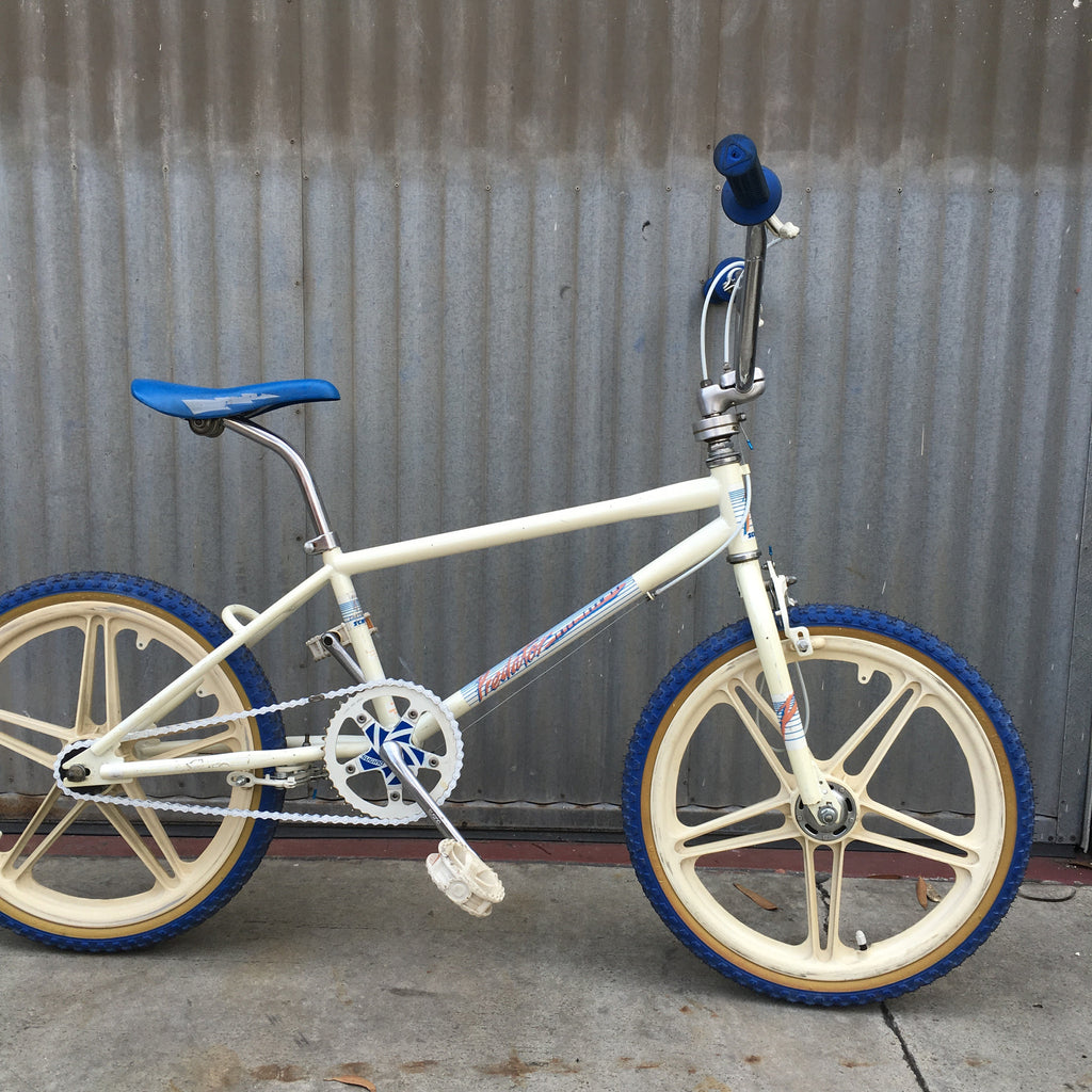 schwinn freestyle bike