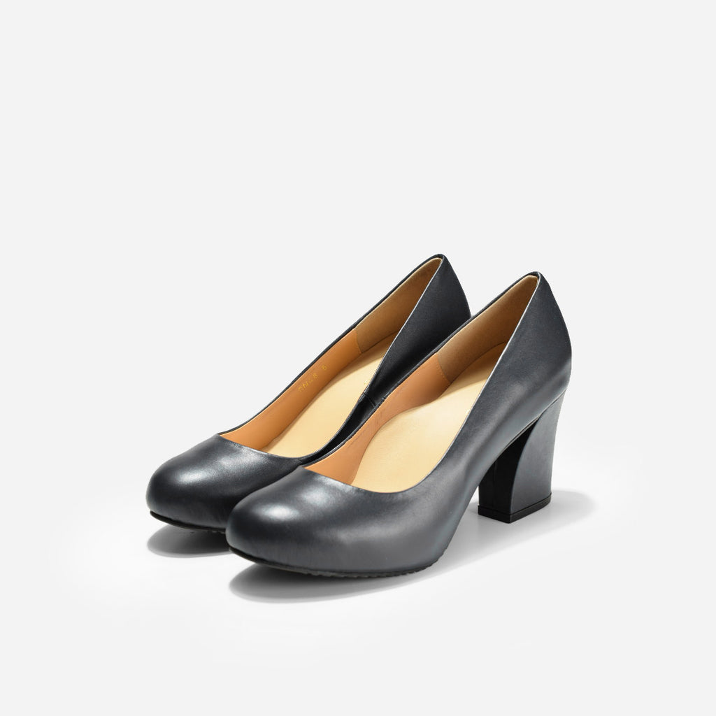 closed toe pumps